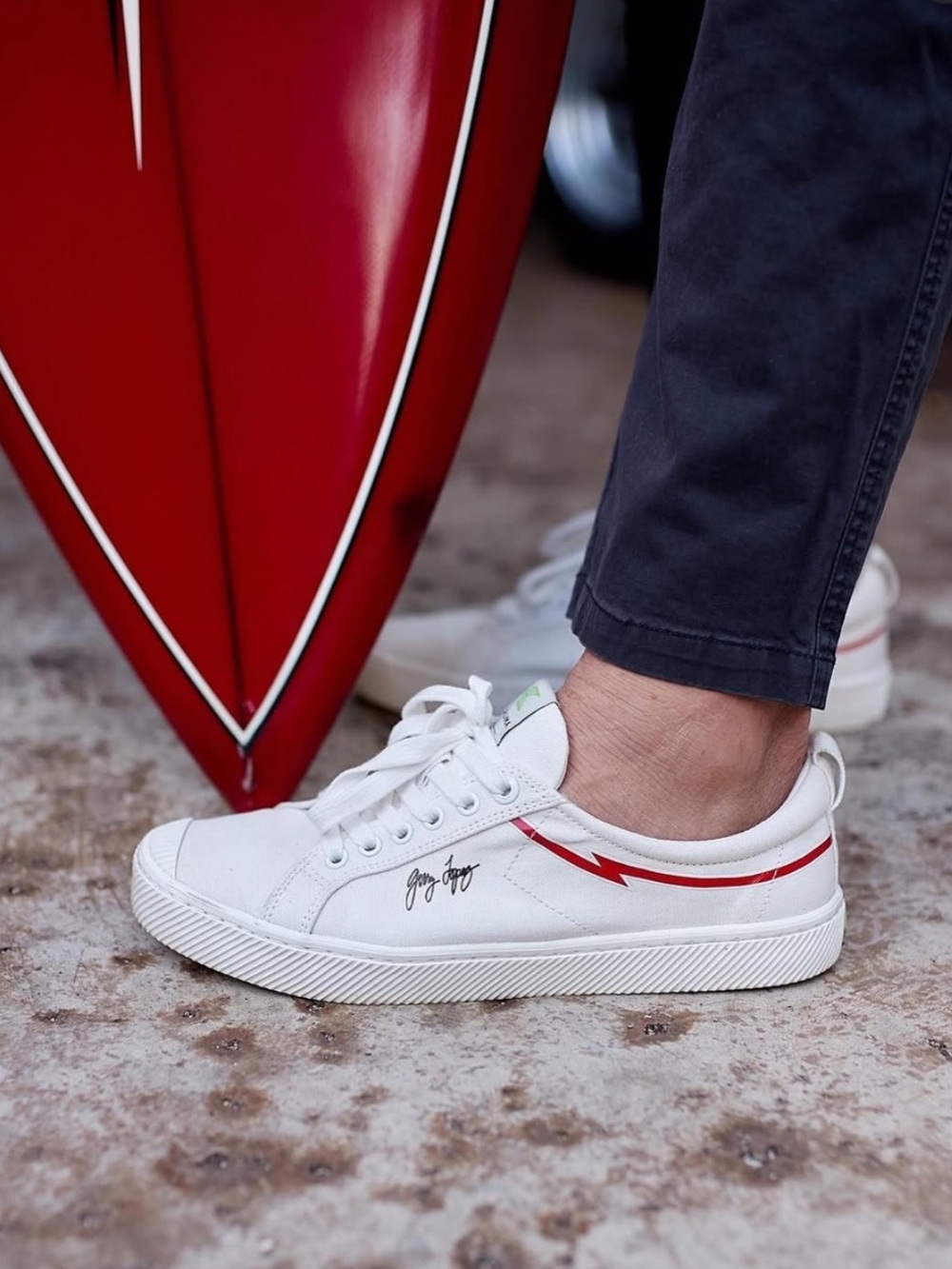 CARIUMA GUERRY LOPEZ OCA LOW OFF WHITE CANVAS SNEAKERS SIZE M9/W10.5